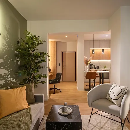 Vik28 - Cozy 1br With Balcony In Metaxourgeio